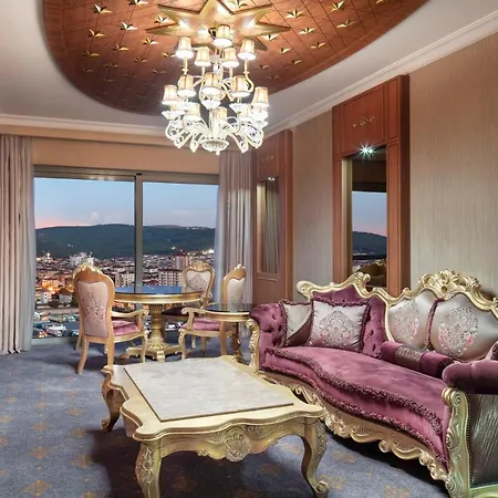 호텔 Doubletree By Hilton Atasehir & Conference Centre