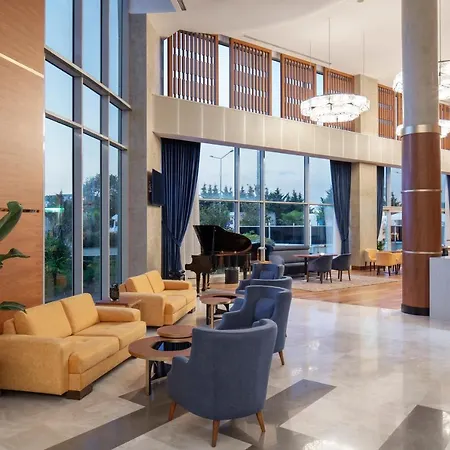 호텔 Doubletree By Hilton Atasehir & Conference Centre