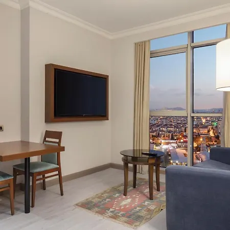Doubletree By Hilton Atasehir & Conference Centre 酒店 5*
