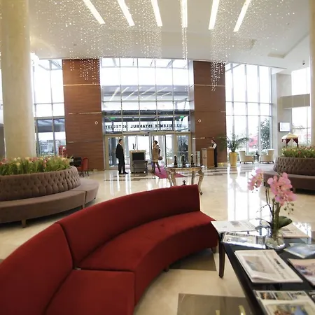 Doubletree By Hilton Atasehir & Conference Centre 酒店 5*
