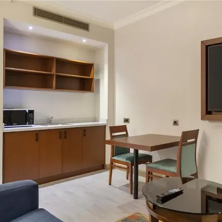 Doubletree By Hilton Atasehir & Conference Centre Szálloda