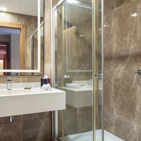 Hotel Doubletree By Hilton Atasehir & Conference Centre