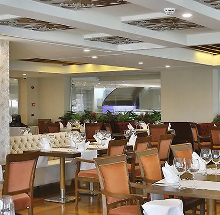 Doubletree By Hilton Atasehir & Conference Centre 5*