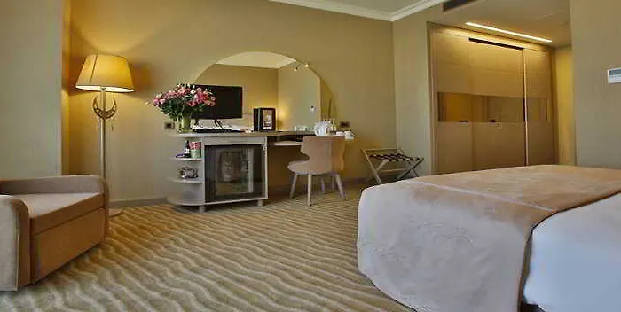 Doubletree By Hilton Atasehir & Conference Centre Hotel