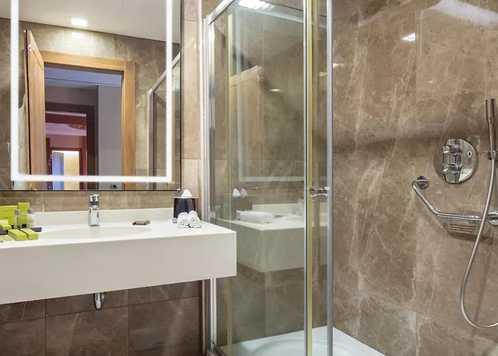 Hotel Doubletree By Hilton Atasehir & Conference Centre